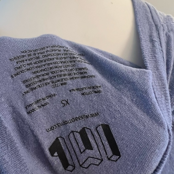 Like new The Redwoods blue tshirt - Picture 3 of 4